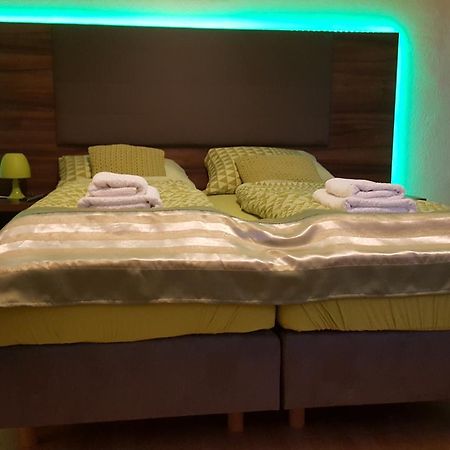 堪萨卡酒店 凯撒斯劳滕 外观 照片